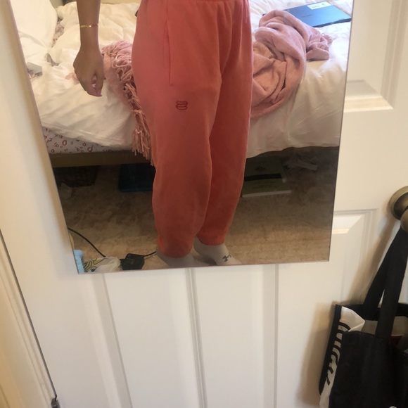 Aritzia sweatpants - Picture 3 of 5
